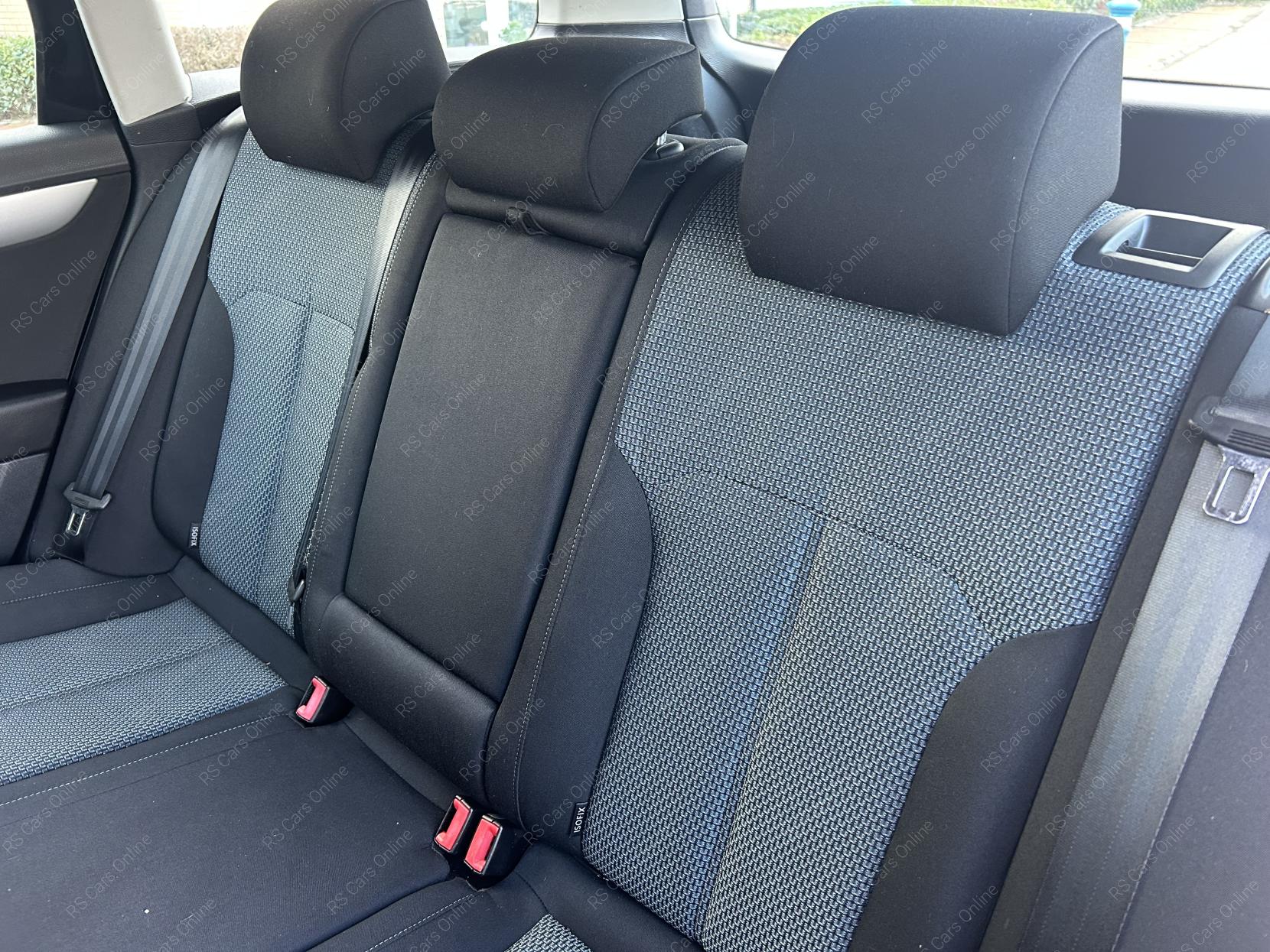 Volkswagen Passat 1.6 TDI BlueMotion Estate 5dr Diesel Manual Euro 5 (s/s) (105 ps)