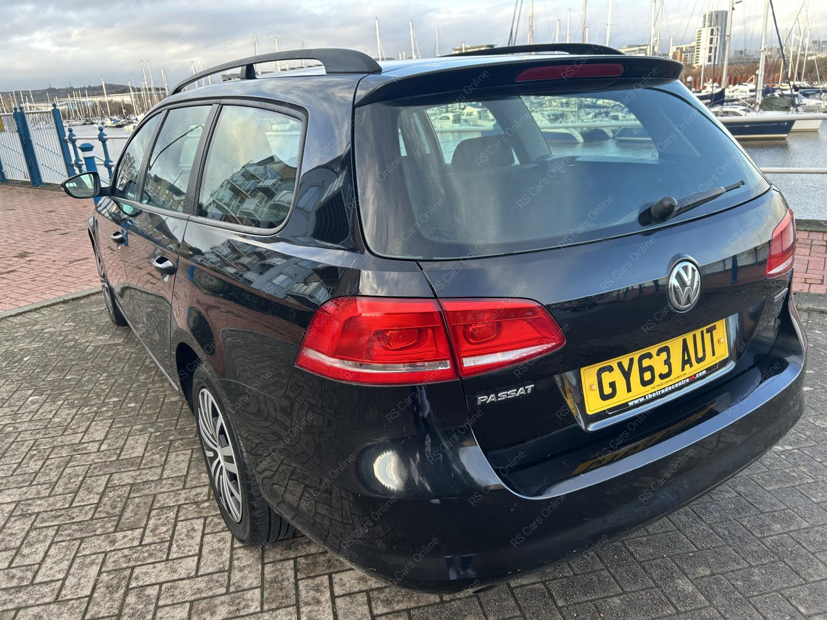 Volkswagen Passat 1.6 TDI BlueMotion Estate 5dr Diesel Manual Euro 5 (s/s) (105 ps)