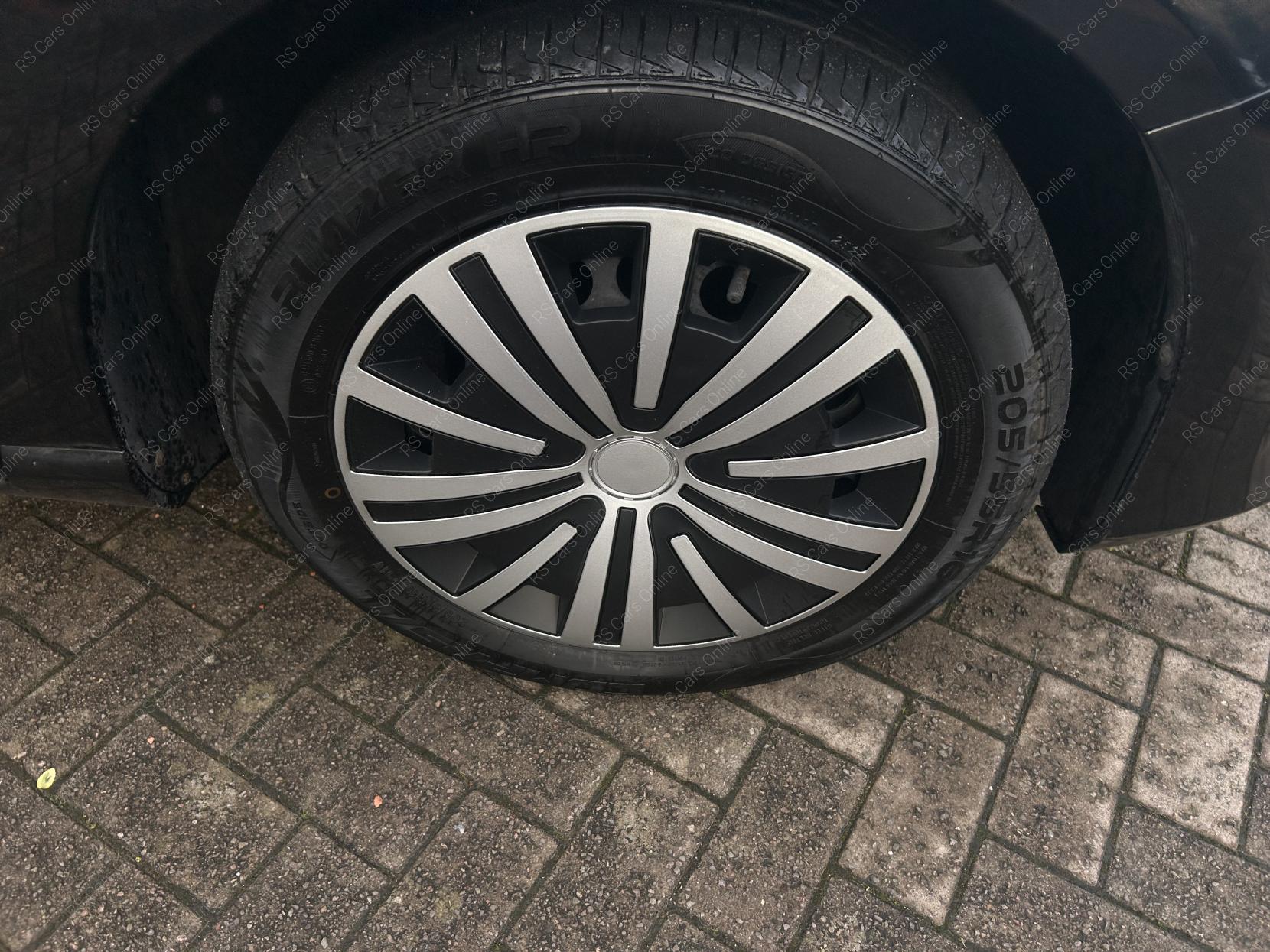 Volkswagen Passat 1.6 TDI BlueMotion Estate 5dr Diesel Manual Euro 5 (s/s) (105 ps)