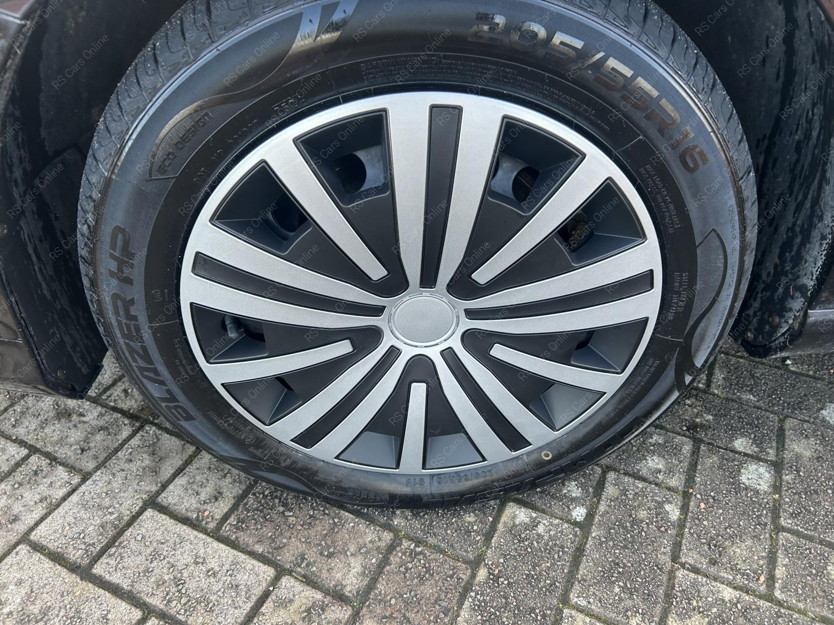 Volkswagen Passat 1.6 TDI BlueMotion Estate 5dr Diesel Manual Euro 5 (s/s) (105 ps)