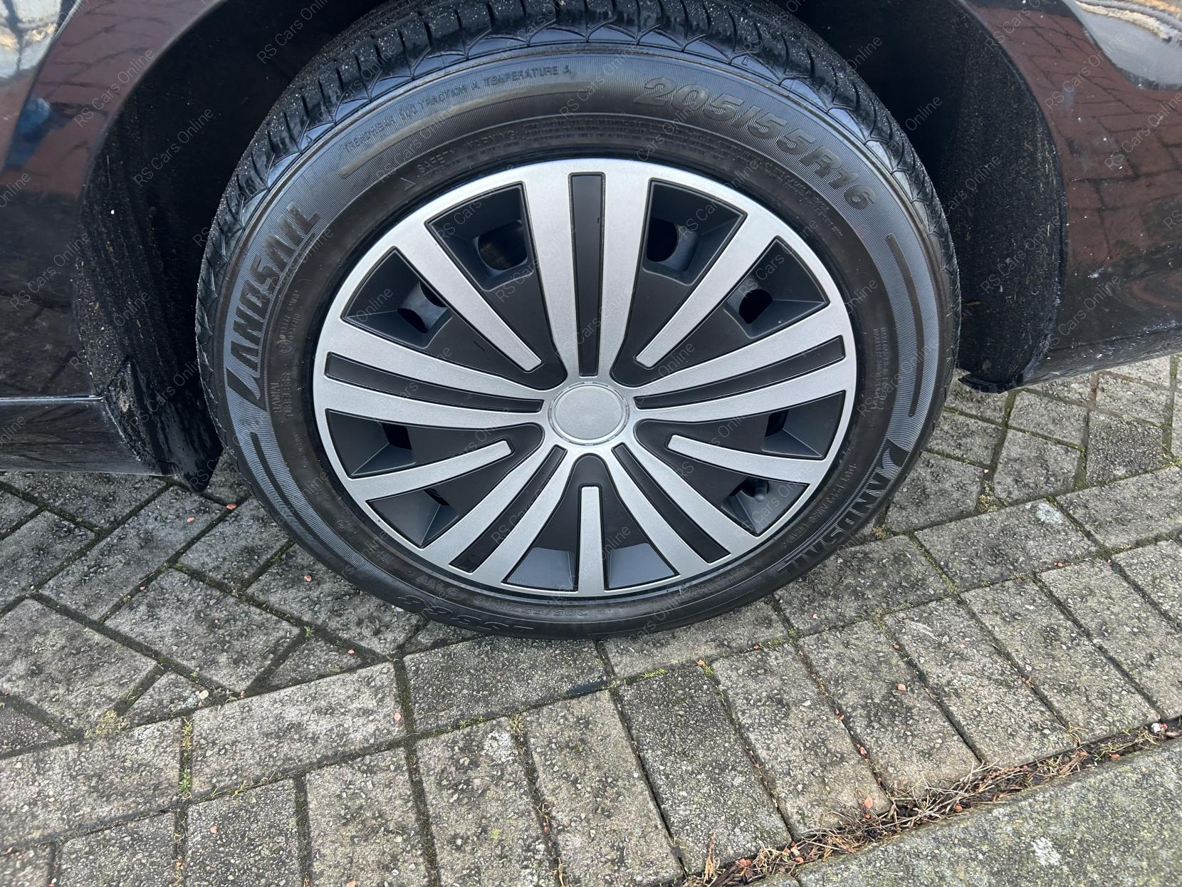 Volkswagen Passat 1.6 TDI BlueMotion Estate 5dr Diesel Manual Euro 5 (s/s) (105 ps)