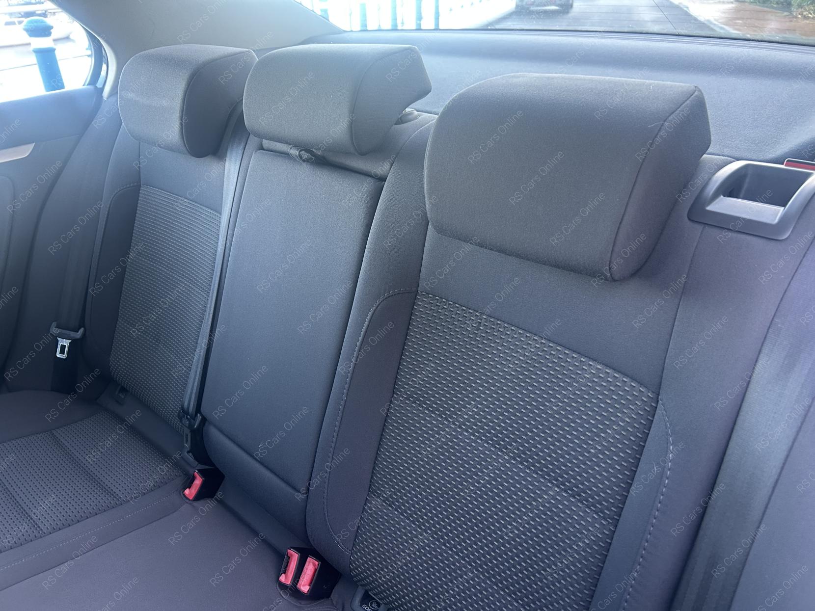 Volkswagen Jetta 2.0 TDI GPF Sport Saloon 4dr Diesel Manual Euro 4 (140 ps)