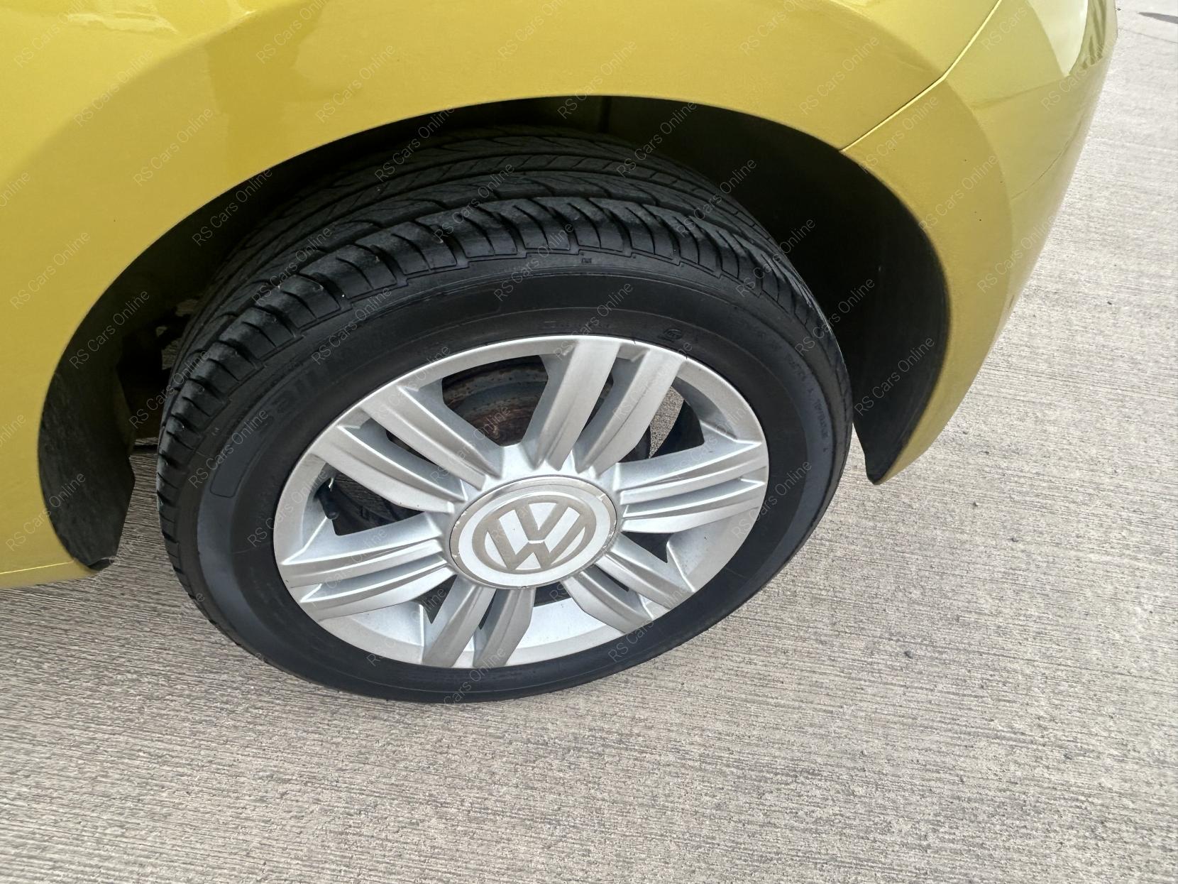 Volkswagen up! 1.0 High up! Hatchback 3dr Petrol Manual Euro 6 (75 ps)