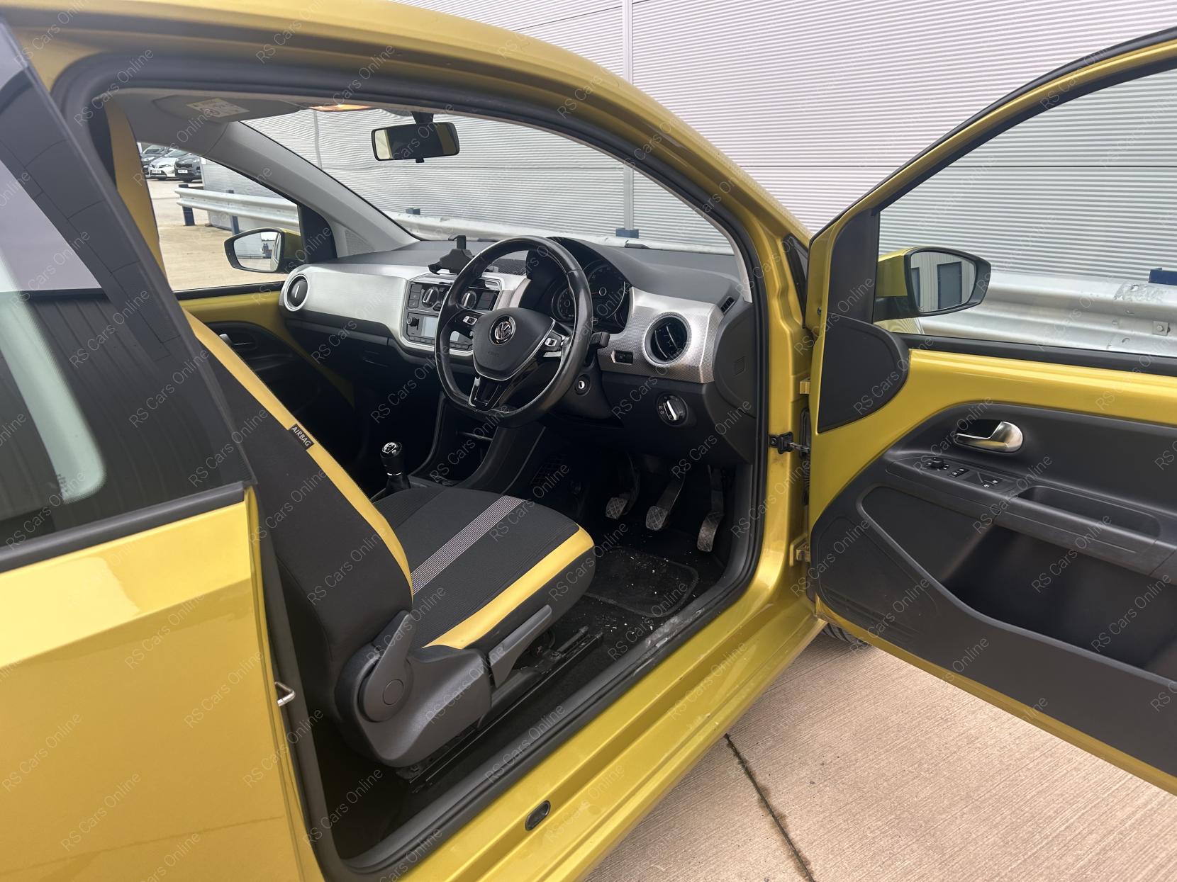 Volkswagen up! 1.0 High up! Hatchback 3dr Petrol Manual Euro 6 (75 ps)