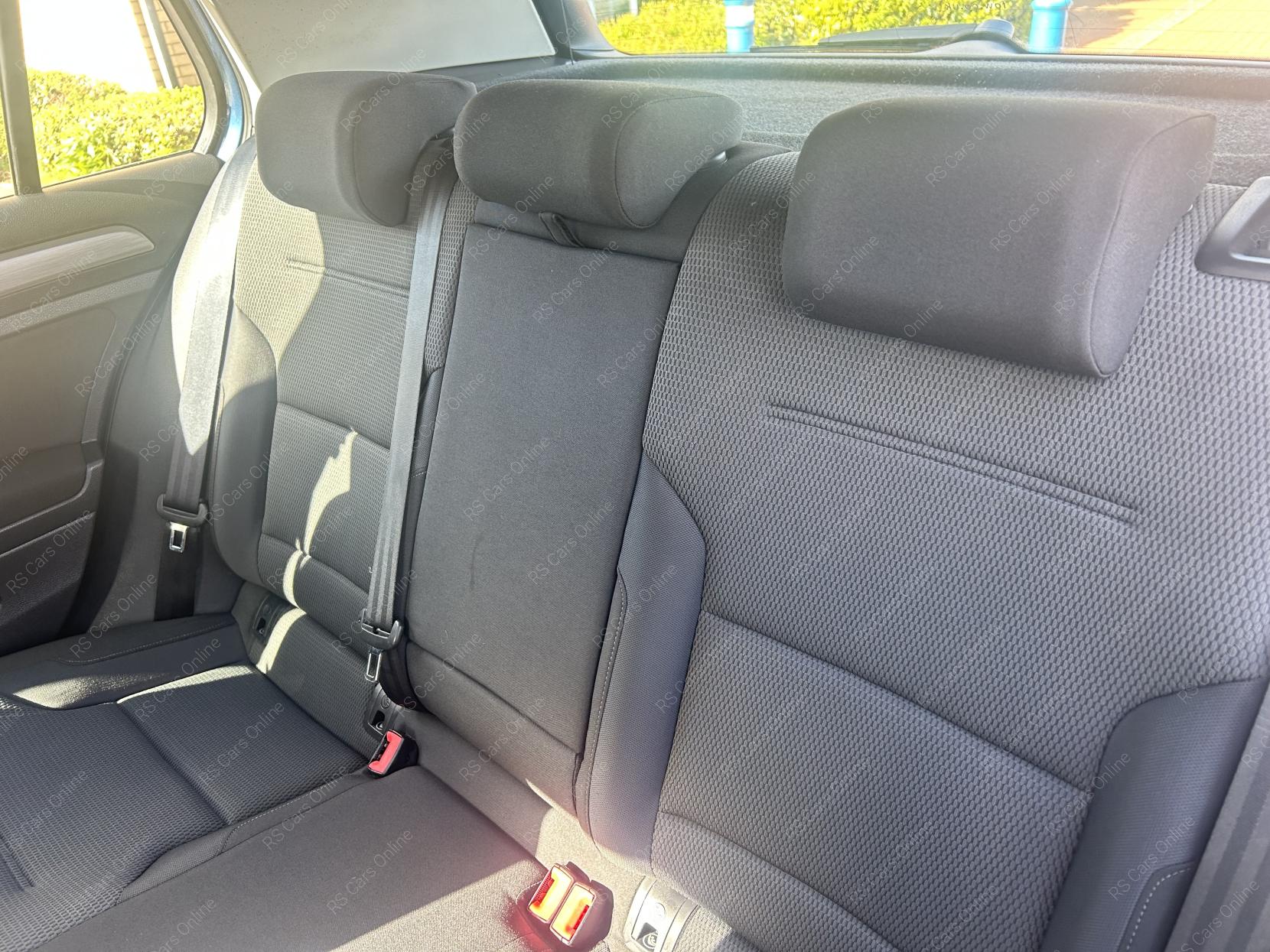 Volkswagen Golf 1.6 TDI BlueMotion Tech Match Hatchback 5dr Diesel DSG Euro 5 (s/s) (105 ps)