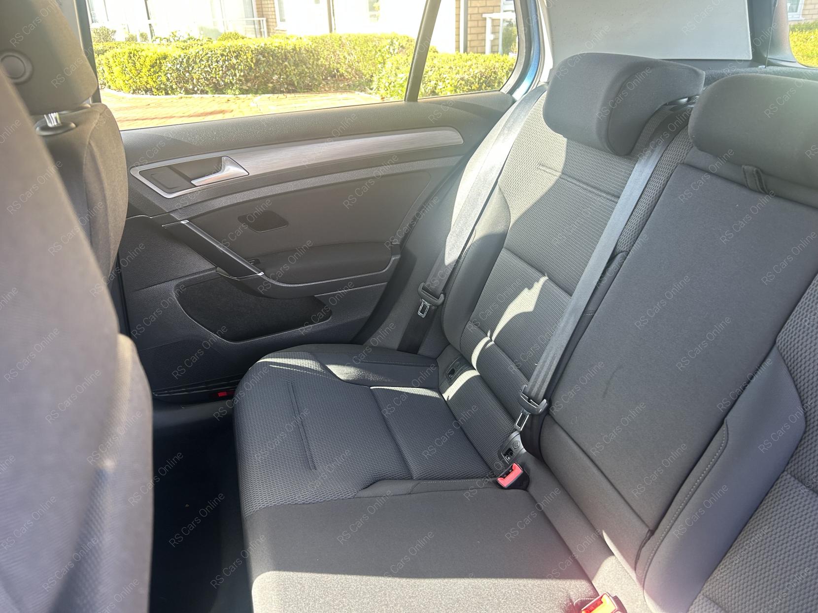 Volkswagen Golf 1.6 TDI BlueMotion Tech Match Hatchback 5dr Diesel DSG Euro 5 (s/s) (105 ps)