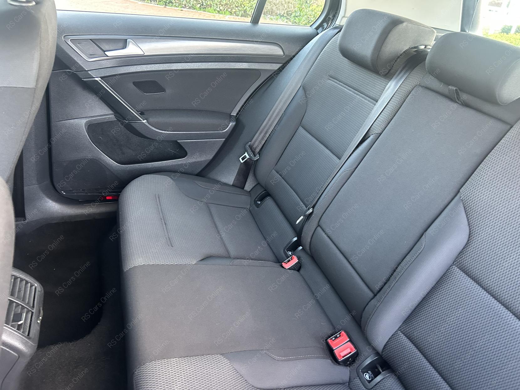 Volkswagen Golf 1.4 TSI BlueMotion Tech SE Nav Hatchback 5dr Petrol Manual Euro 6 (s/s) (125 ps)