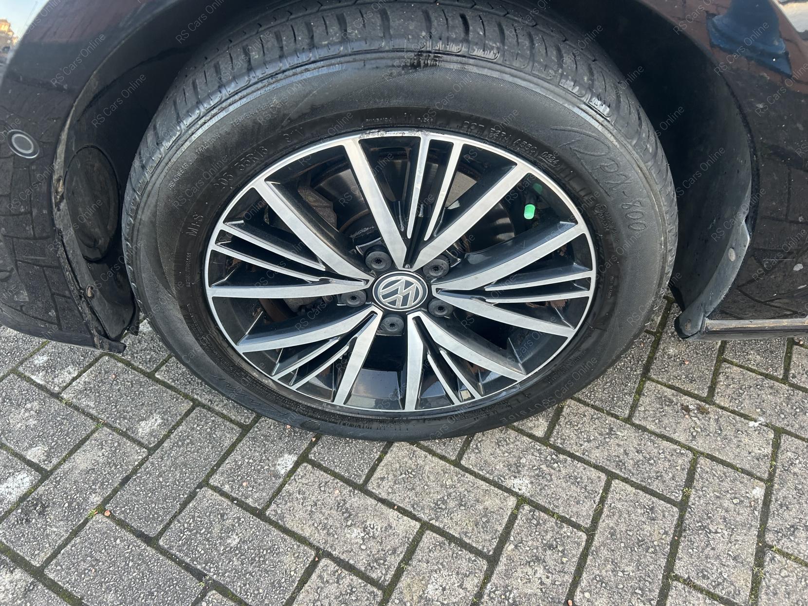 Volkswagen Golf 1.4 TSI BlueMotion Tech SE Nav Hatchback 5dr Petrol Manual Euro 6 (s/s) (125 ps)